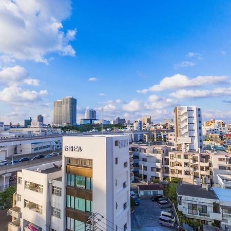 Отель Mr. Kinjo In Sakaemachi Наха Экстерьер фото